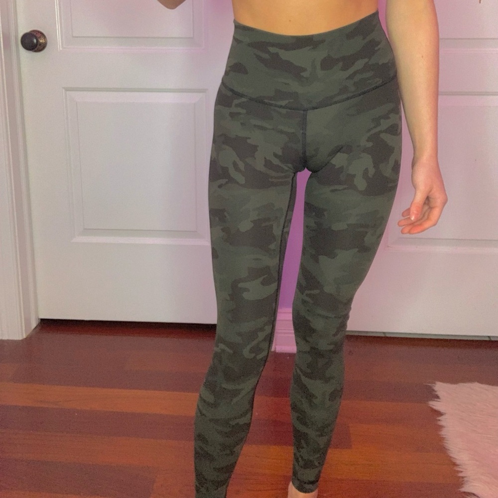 Lululemon Wunder Under pants